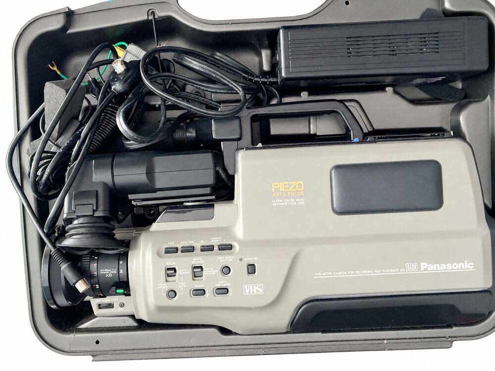 Panasonic AG-190-P VHS Camcorder Case AG-B6 VW-KM10 VW-RF7P TESTED